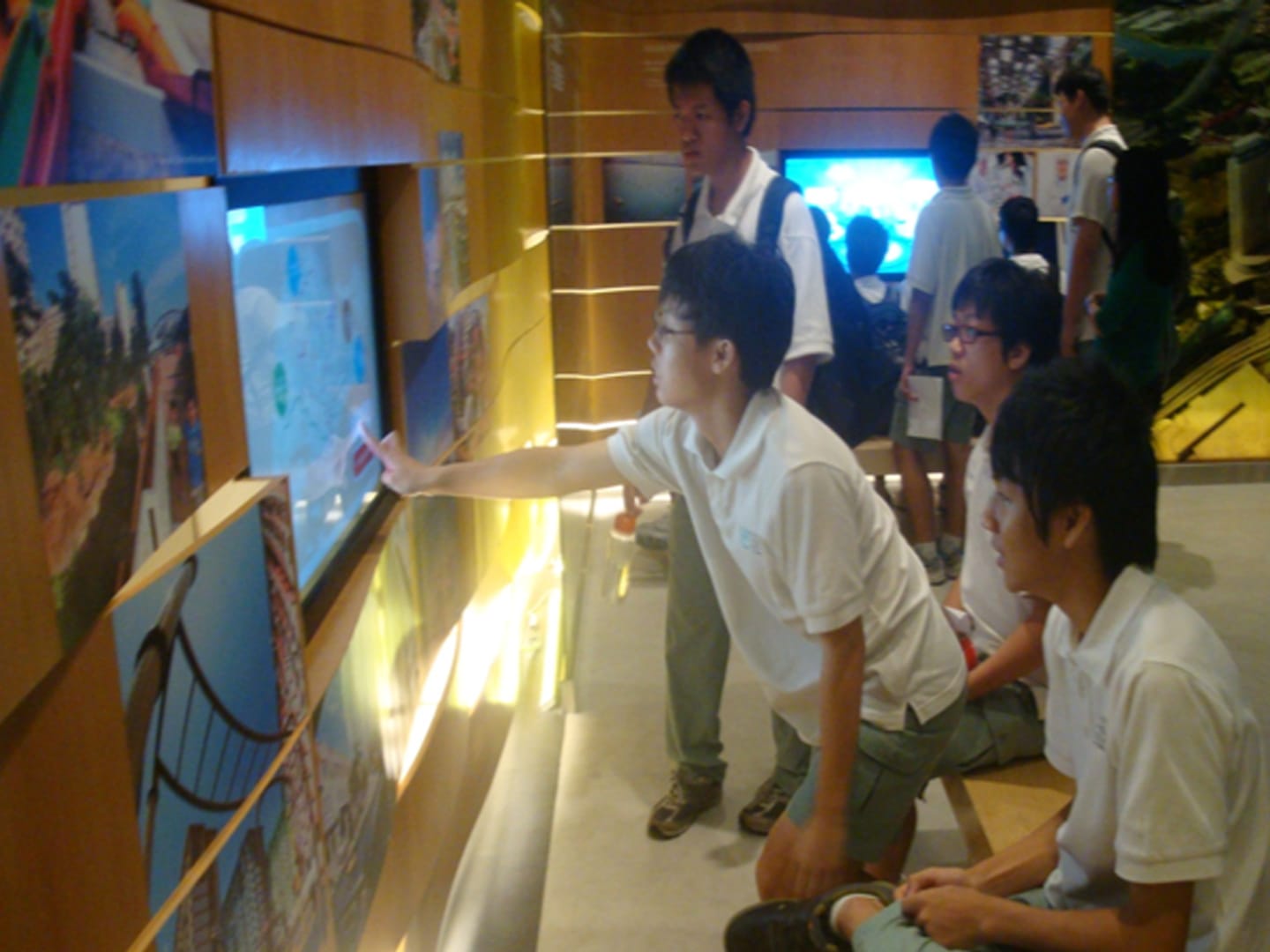 Engagement in Social Issues: Visit to LTA Gallery